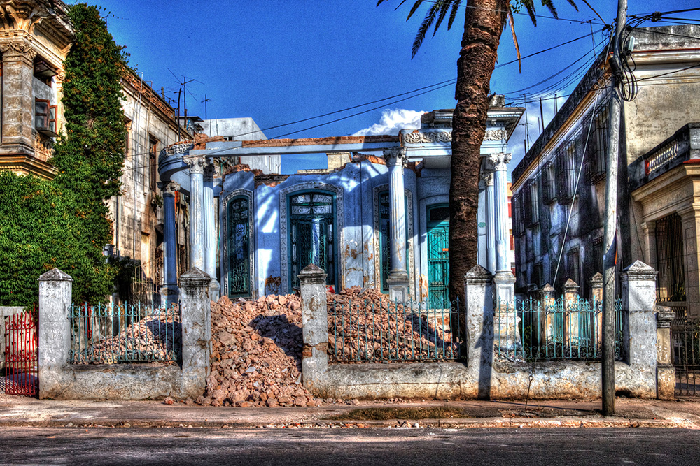 Houseinruins